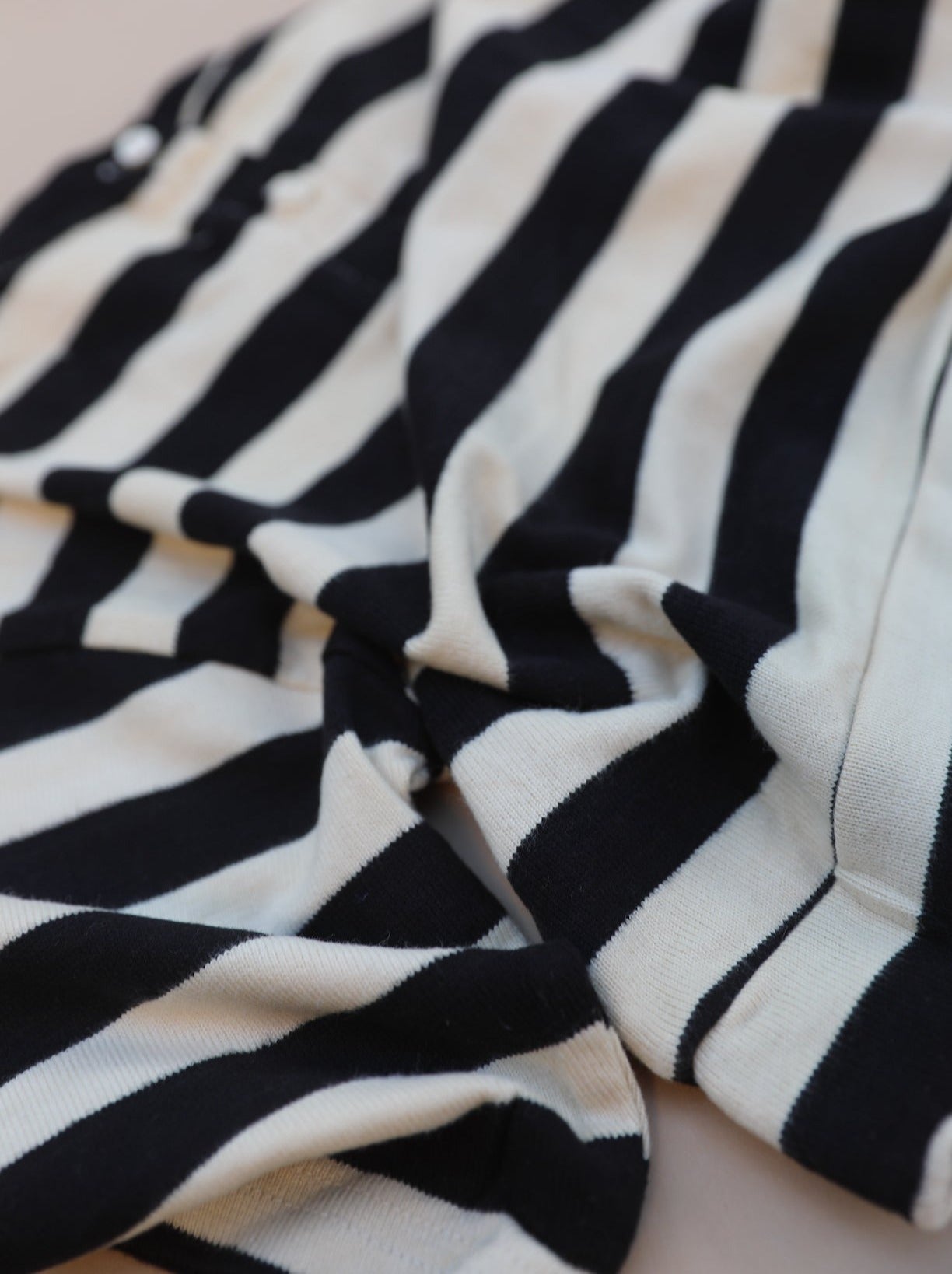 Striped Knit Tee / Black