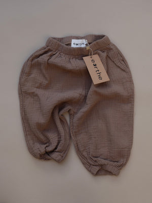 harem pants / almond
