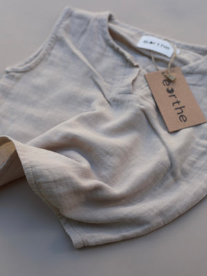 linen top / oat