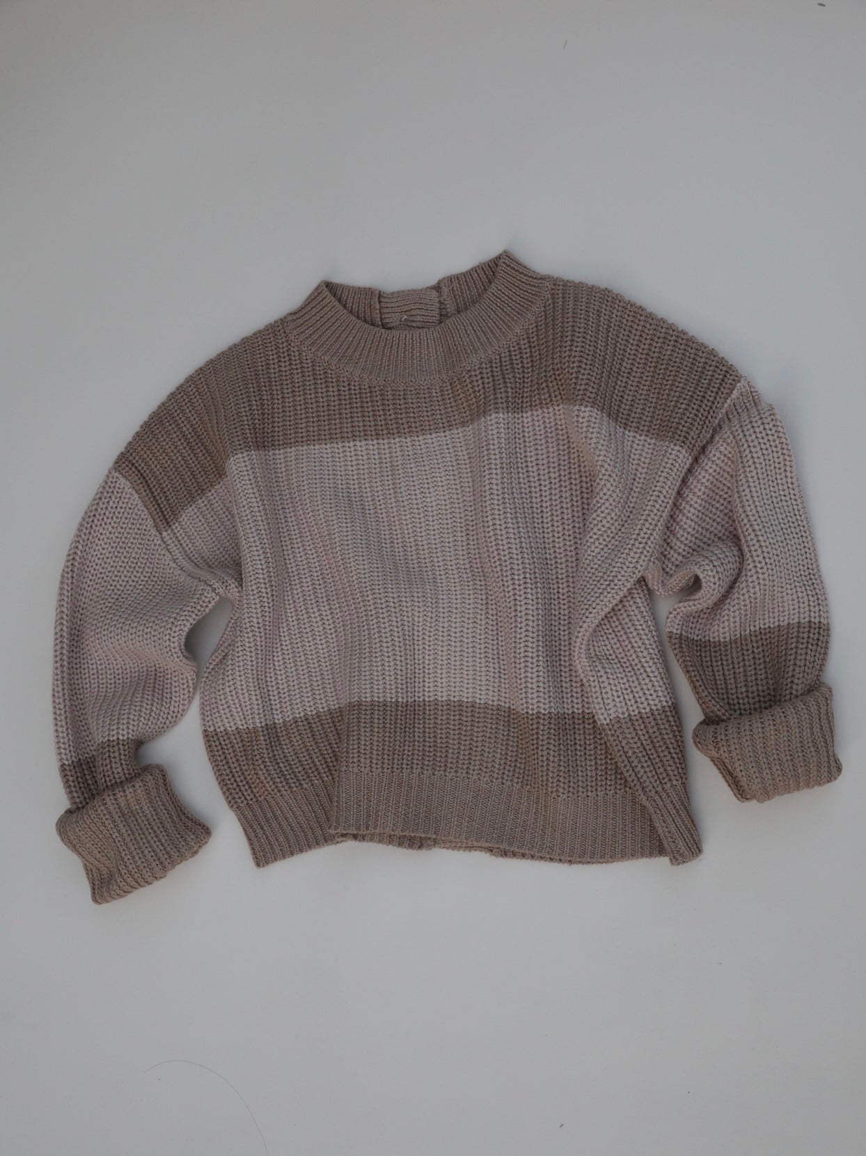 Buttoned Knit Cardigan / Latte